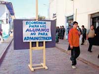 Protesta de estudiantes de Bellas Artes en Cusco