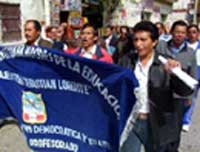 Paro de trabajadores de Educación en Huancavelica