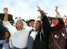 Paro contra autoridades electorales en Puno