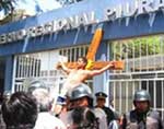 Proteste entlassener Staatsbediensteter in Piura