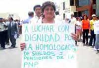 Demonstration von ehemaligen Polizisten in Chimbote