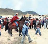 Proteste von Bauern gegen das Bergbauunternehmen Majaz