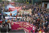 Demonstration der Universitätsdozenten in Lima