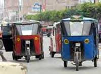 Mopedtaxis in Lima