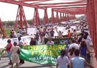 Straßenblockade in Tumbes