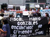 Kundgebung vor der Staatsanwaltschaft in Lima