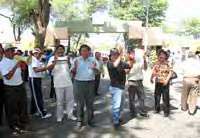 Protestierende Verwaltungsangestellte der Universität Piura