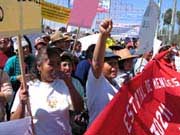Demonstration von Arbeiterinnen in Yanahuanca